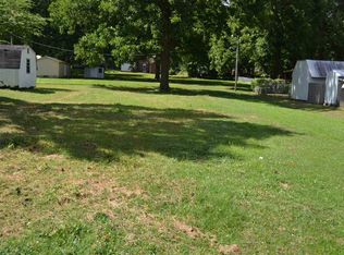 212 Hays Ave, Trenton, TN 38382
