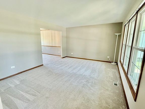3rd image of 4108 Schillinger Dr