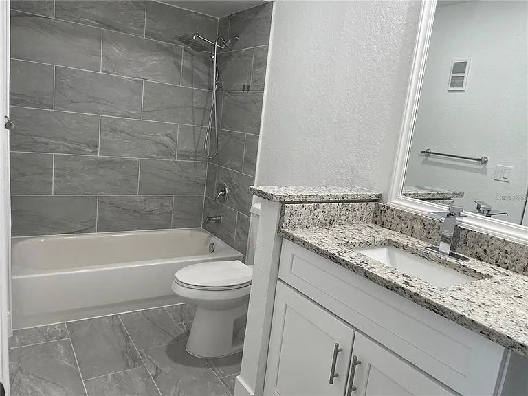 826 Camargo Way #303 — Photo 10