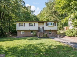 2447 Harpoon Dr, Stafford, VA 22554