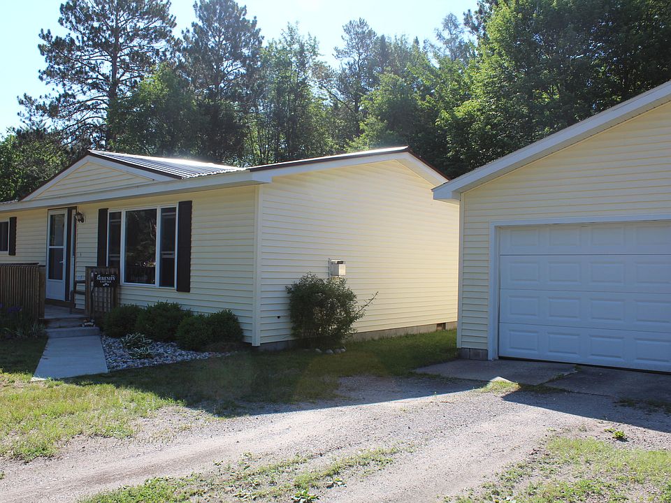 1st image of 122 Woodleaf Dr