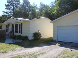 122 Woodleaf Dr, Grayling, MI 49738