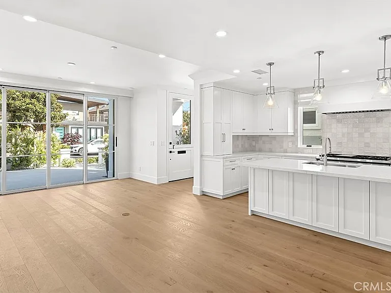 709 Marigold Ave — Photo 6