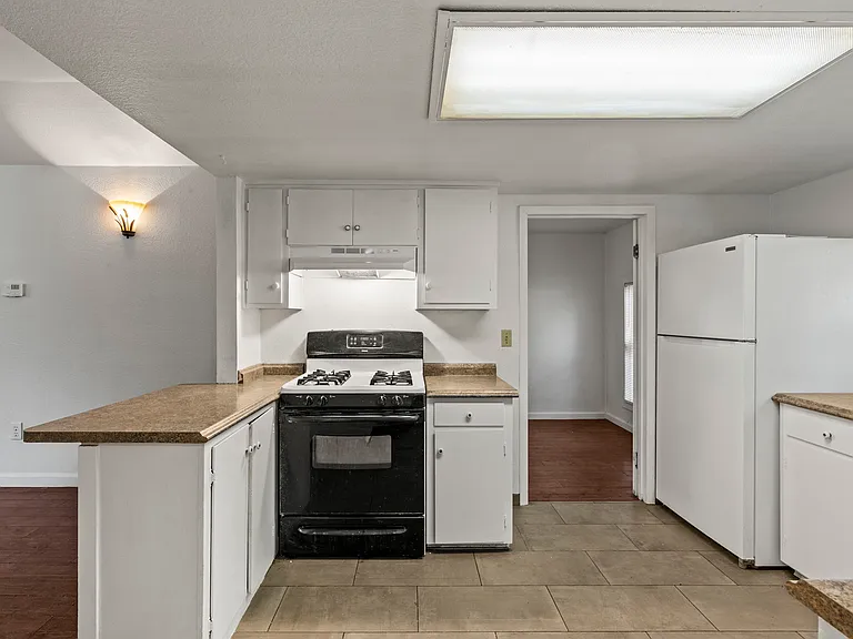 13 Lukens Pl — Photo 20