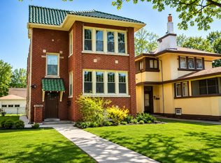 414 S Harvey Ave #2, Oak Park, IL 60302