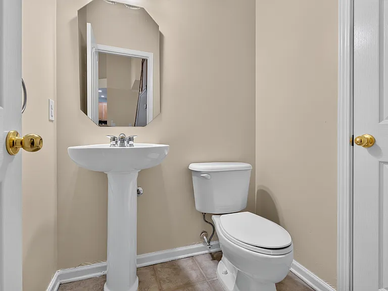 17222 Westmill Ln — Photo 2