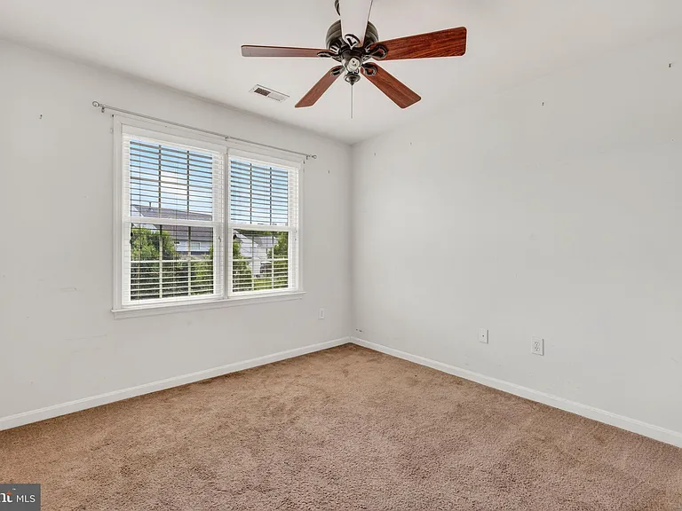 33 Wild Rose Dr — Photo 19