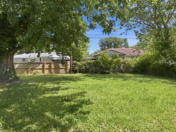 4th image of 3645 Ireland Dr