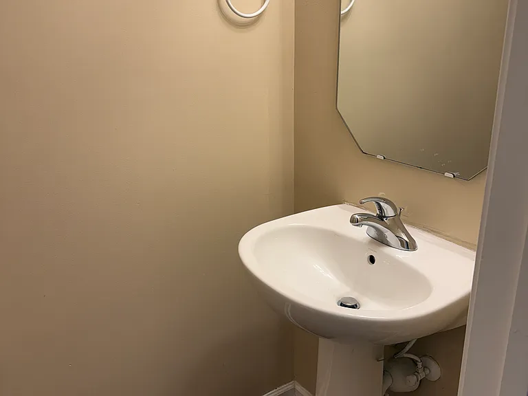157 Dunbarton Ct — Photo 6