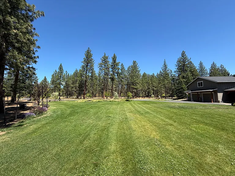 69239 Crooked Horseshoe Rd — Photo 3