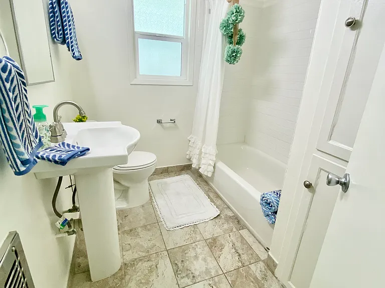 Cozy bathroom