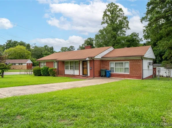415 McRae Dr, Fayetteville, NC 28305