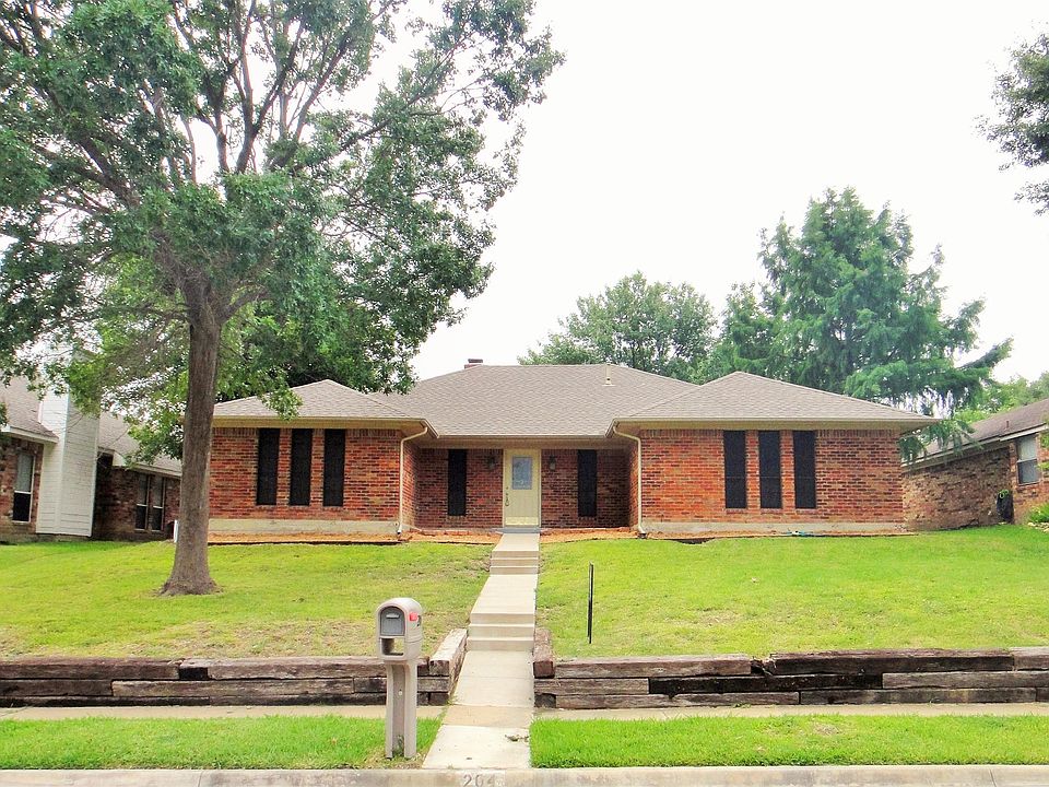 1st image of 204 Rushcreek Dr
