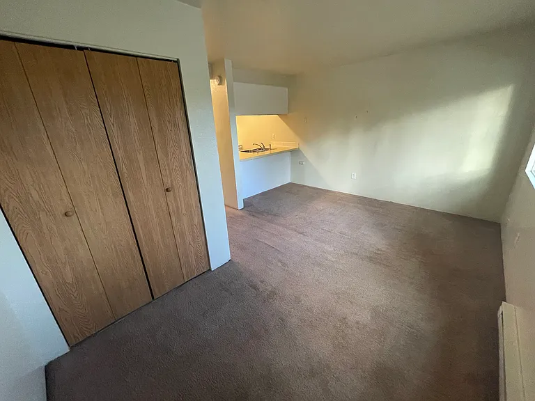 1325 E 27th Ave #2 — Photo 3
