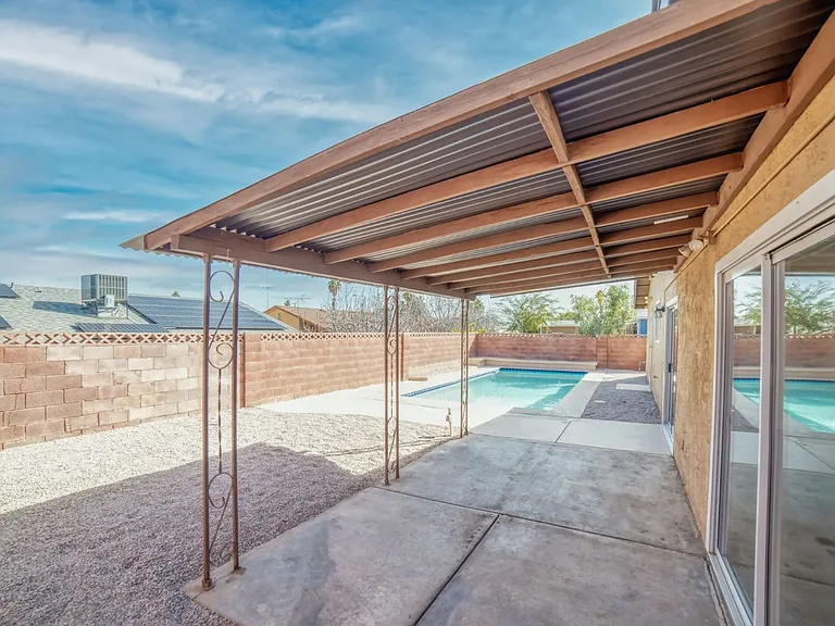 3556 Ruth Dr — Photo 17