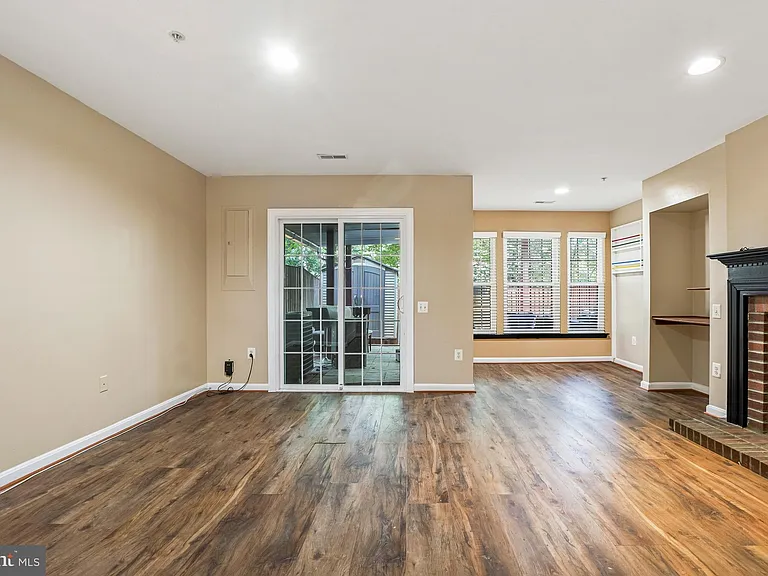 13711 Dunbar Ter — Photo 28