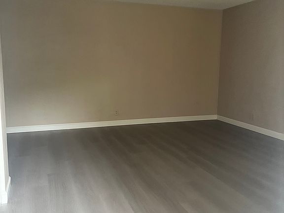2nd image of 2521 Cleveland St #1