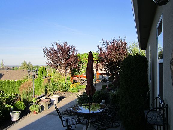 2nd image of 308 Clovernook St