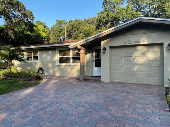 1738 Santa Anna Dr, Dunedin, FL 34698