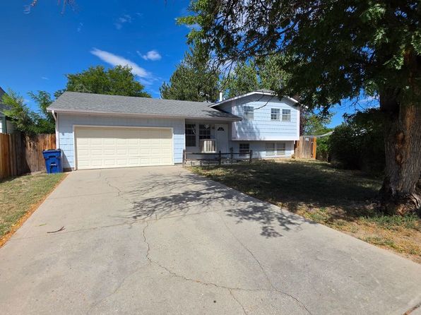 23 Queensbury Ct