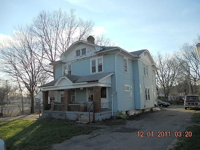 2nd image of 3009 N Dixie Dr