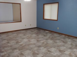 W11977 Hixwood Rd, Stanley, WI 54768