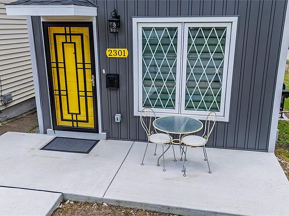 3rd image of 2301 Sulphur Ave