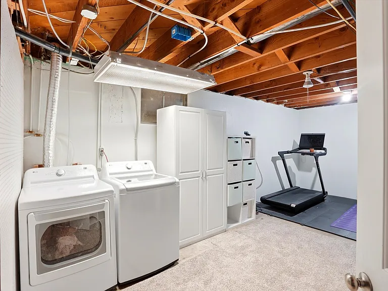 6162 Jellison Way — Photo 40