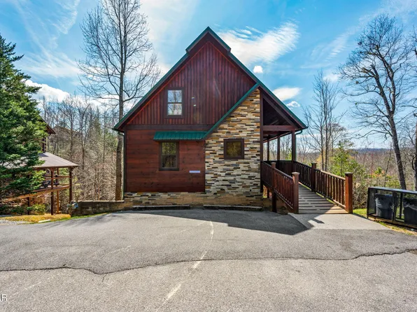 1826 Elk Springs Way, Gatlinburg, TN 37738