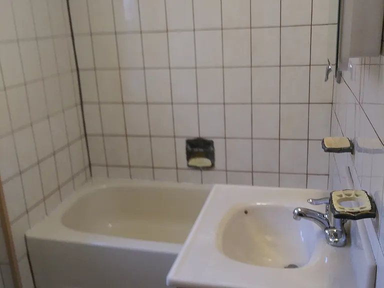 Ceramic Full Bathroom