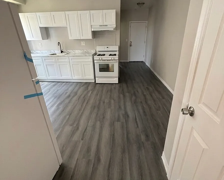 2495 Main St #3