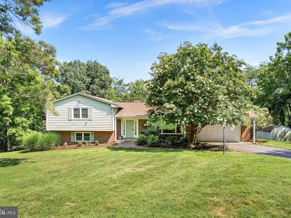 13136 Orrison Rd, Lovettsville, VA 20180