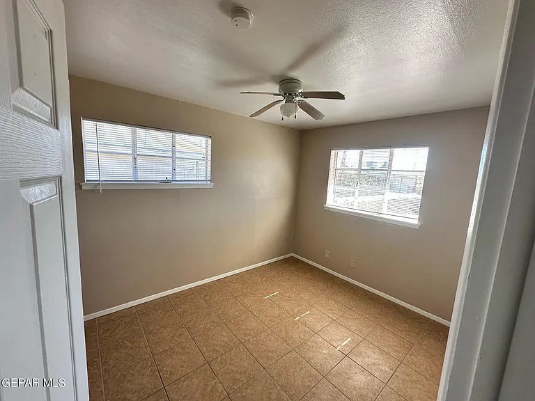 5732 Arrowhead Dr — Photo 8