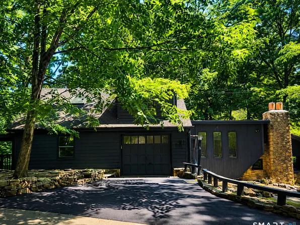 3 Topping Lane, Norwalk, CT 06854