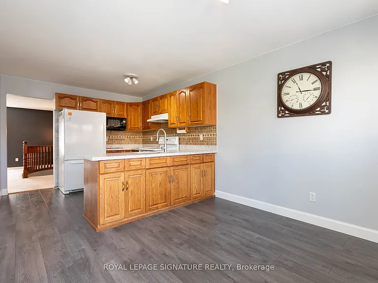 34 Kingswood Dr E — Photo 14