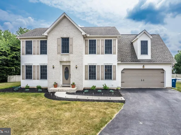 13 Norfolk Ct, Mechanicsburg, PA 17055