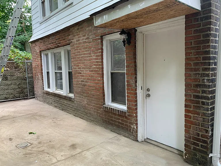 604 Haverhill St — Photo 13