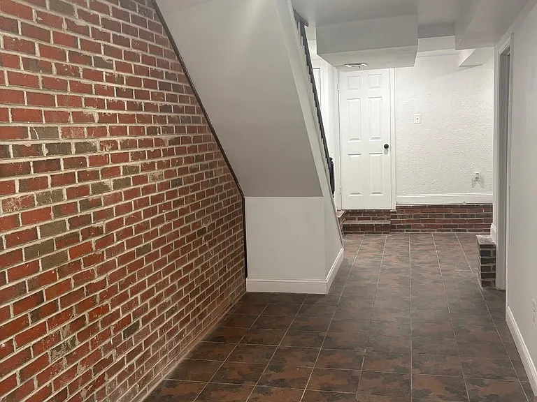 225 Missouri Ave NW — Photo 29