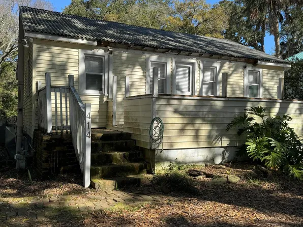 414 E Erie Ave, Folly Beach, SC 29439