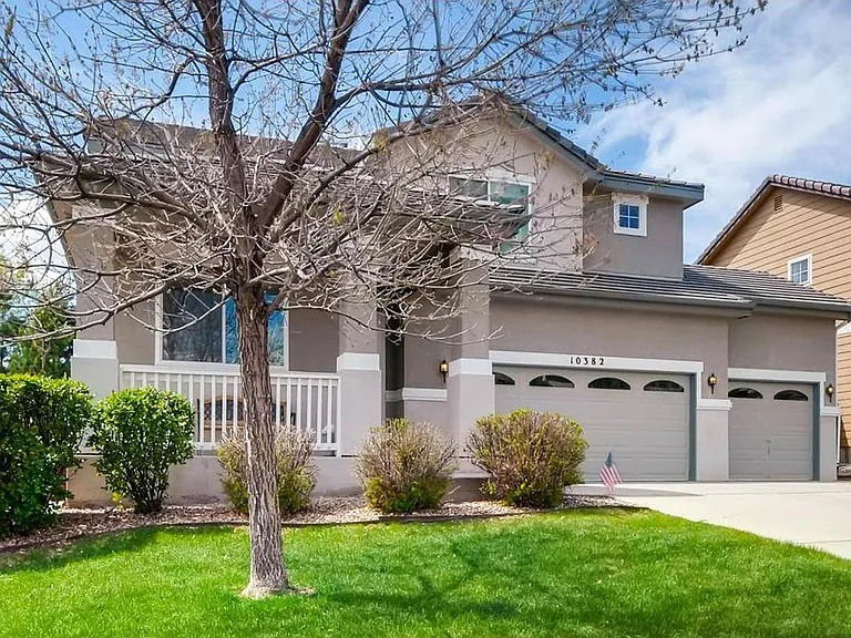 10382 Nottingham Dr — Photo 1