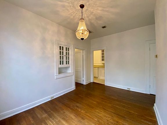 5th image of 2409 Fairfield Ave Unit 2