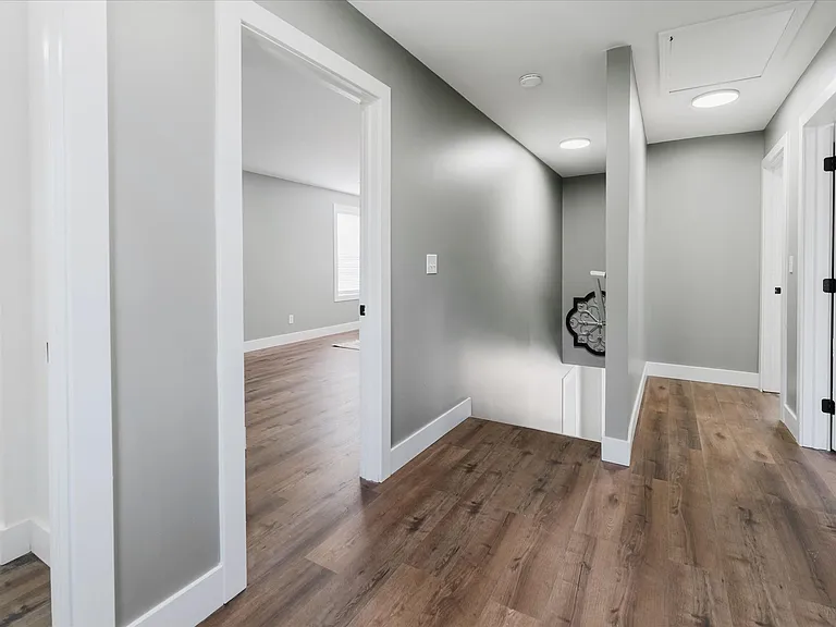 1210 Washtenaw Ave — Photo 25