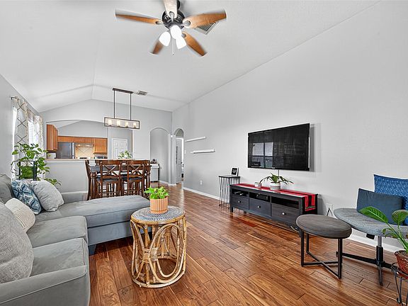4th image of 9403 Southpoint Wind Lane
