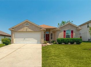 206 Dana Dr, Hutto, TX 78634