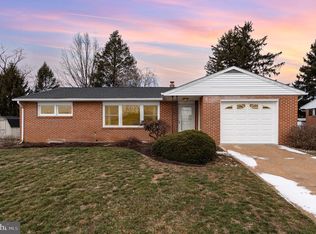 1765 Sagamore Dr, York, PA 17406