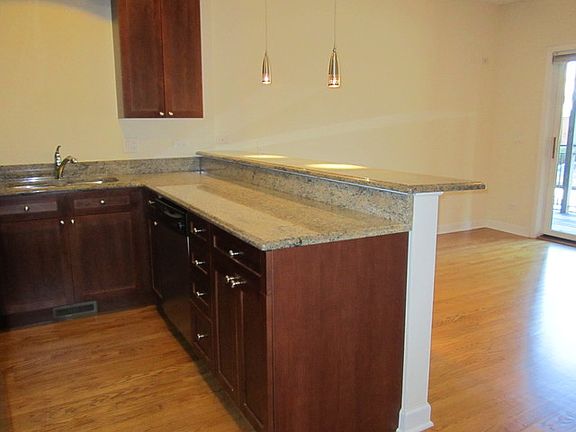 3rd image of 6519 N Oketo Ave #1