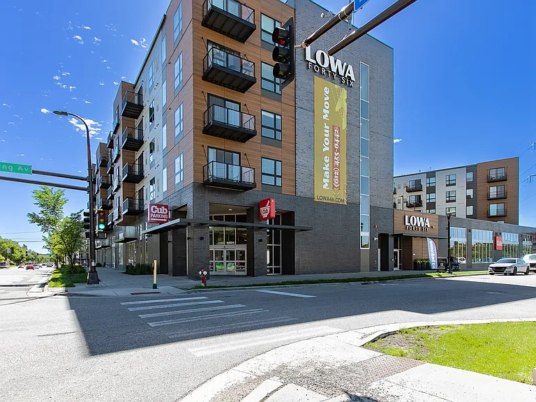 Lowa46 — Photo 1