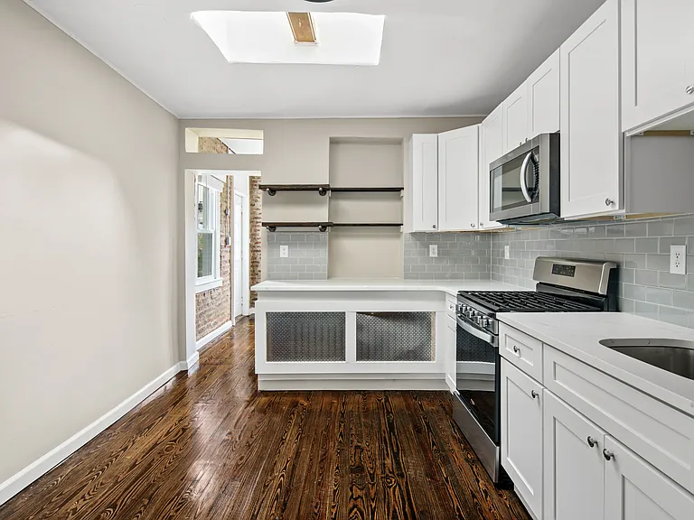 127 Seville St — Photo 7