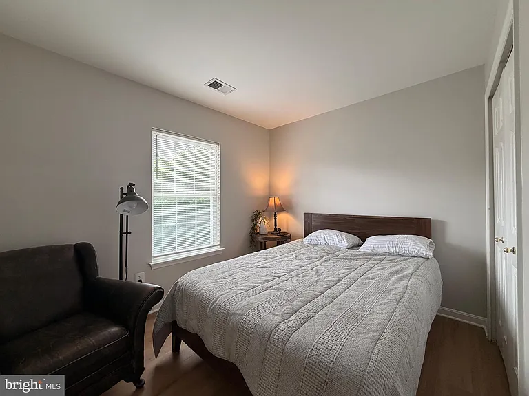 20382 Farmgate Ter — Photo 19