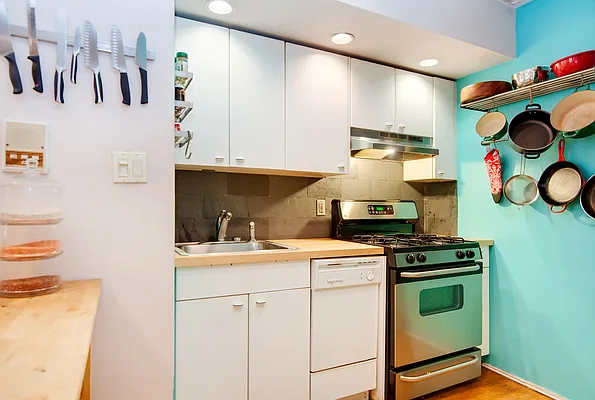 Sold by Compass | media 2
